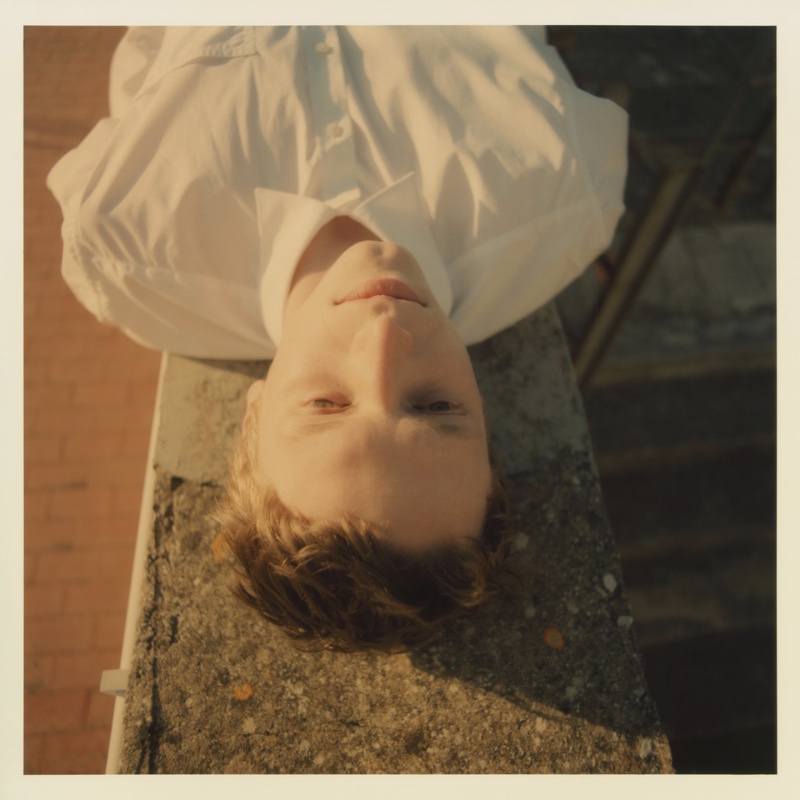 Donning a crisp white shirt, Igor Vojinovic wears Massimo Dutti. » Massimo Dutti's Sicilian Summer: Enchanting Elegance Donning a crisp white shirt, Igor Vojinovic wears Massimo Dutti.