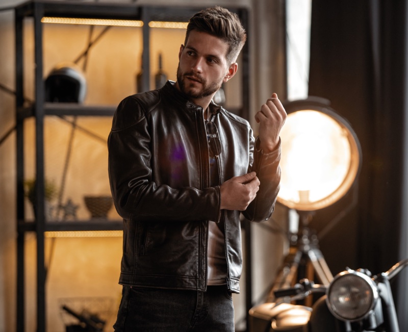Minimalist Wardrobe Men Brown Leather Racer Jacket » Minimalist Wardrobe Essentials for Men: The Ultimate Guide Minimalist Wardrobe Men Brown Leather Racer Jacket