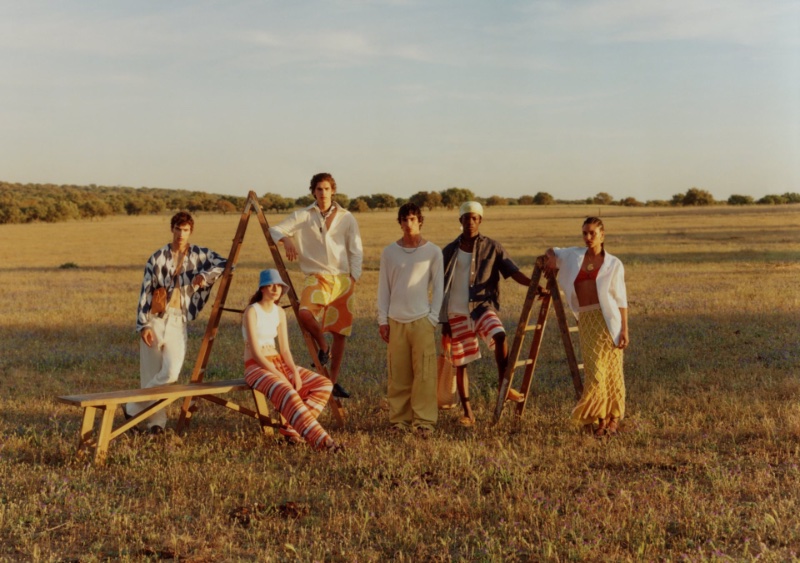 Zara presents its latest collection, "The Summer Escape." » Zara Unveils The Summer Escape Collection Zara presents its latest collection, "The Summer Escape."