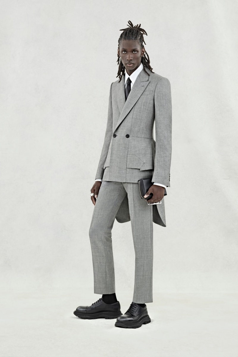 Alexander McQueen Spring Summer 2024 Men 010