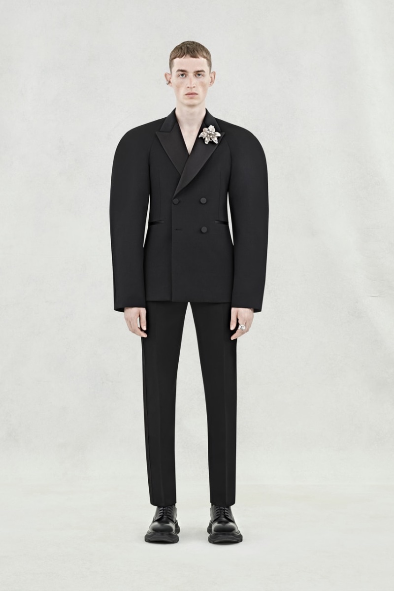 Alexander McQueen Spring 2024: Poetic Tailoring