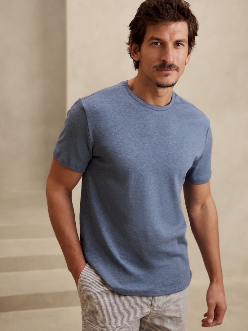 Banana Republic Luxury Touch T-Shirt Navy Blue