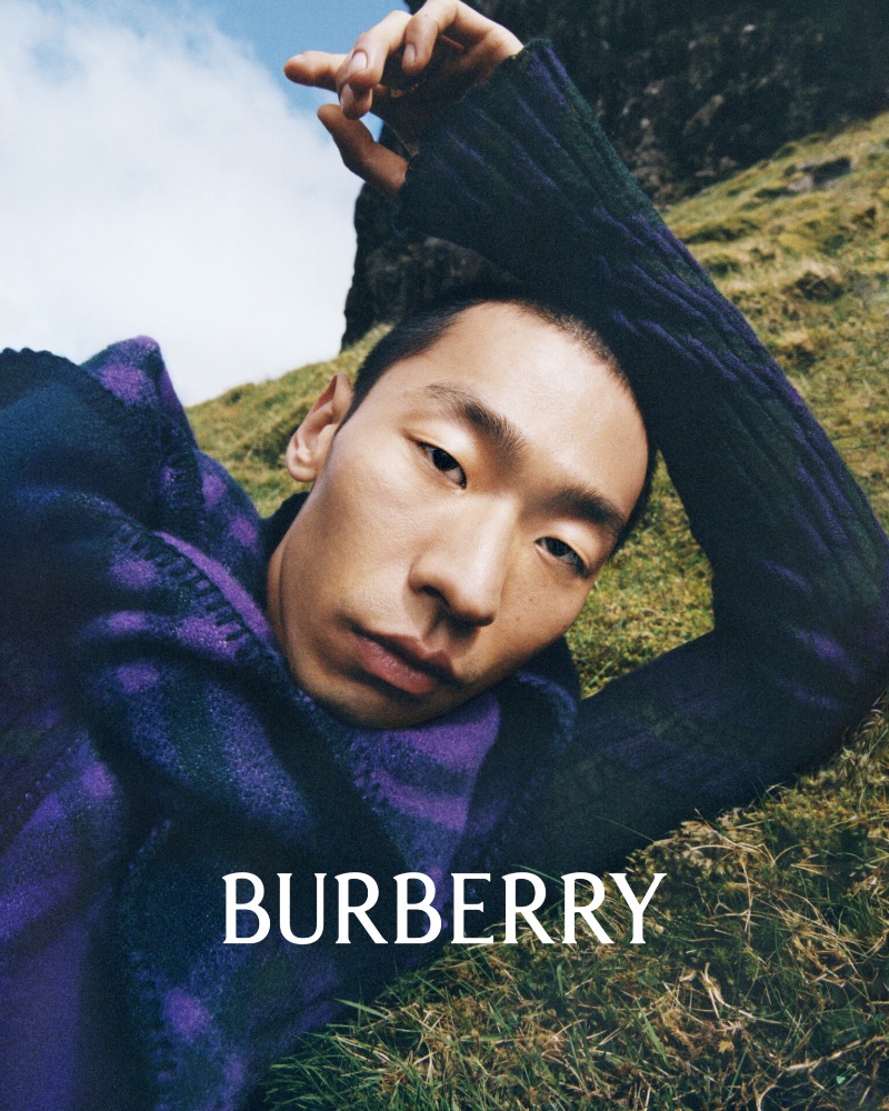 Taking the spotlight, Zhuo Chen stars in Burberry's winter 2023 campaign. 
