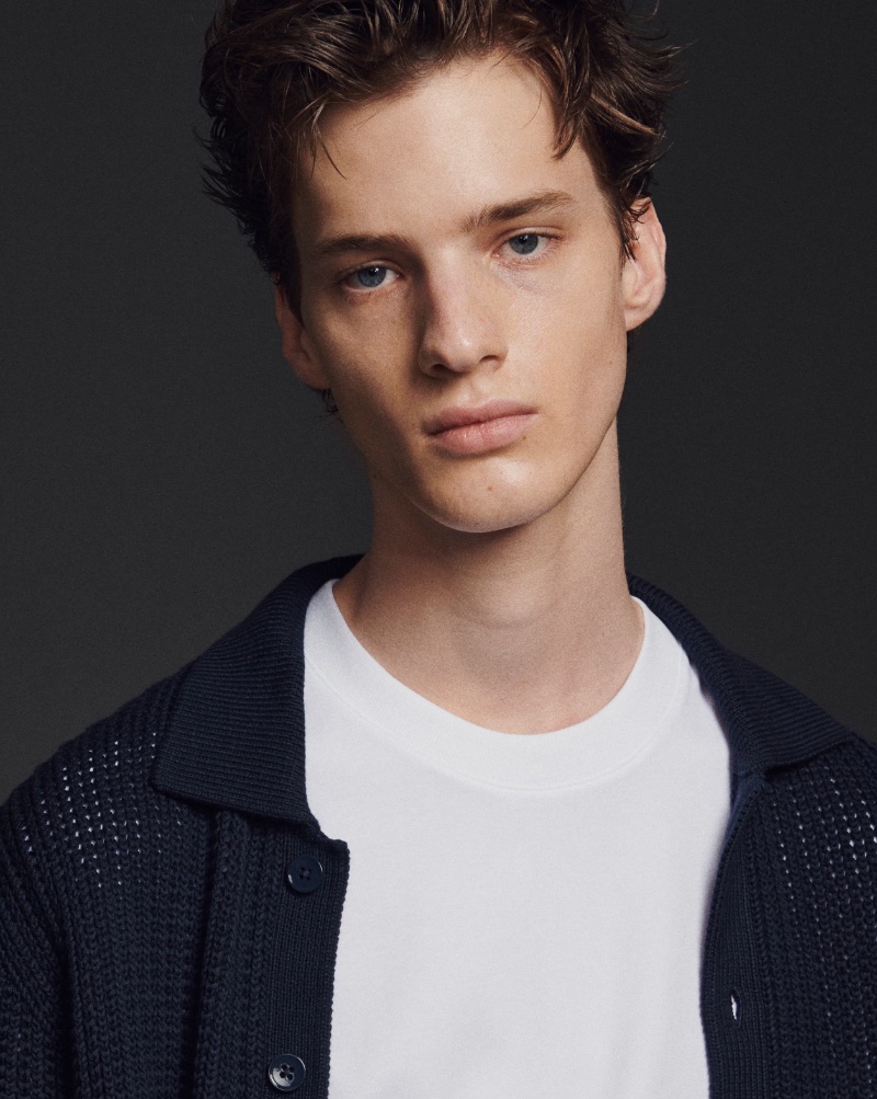 Massimo Dutti Strikes a Balance with Timely Essentials
