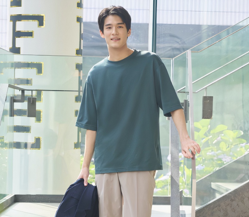 UNIQLO U AIRism Cotton Oversized Crew Neck Half-Sleeve T-Shirt