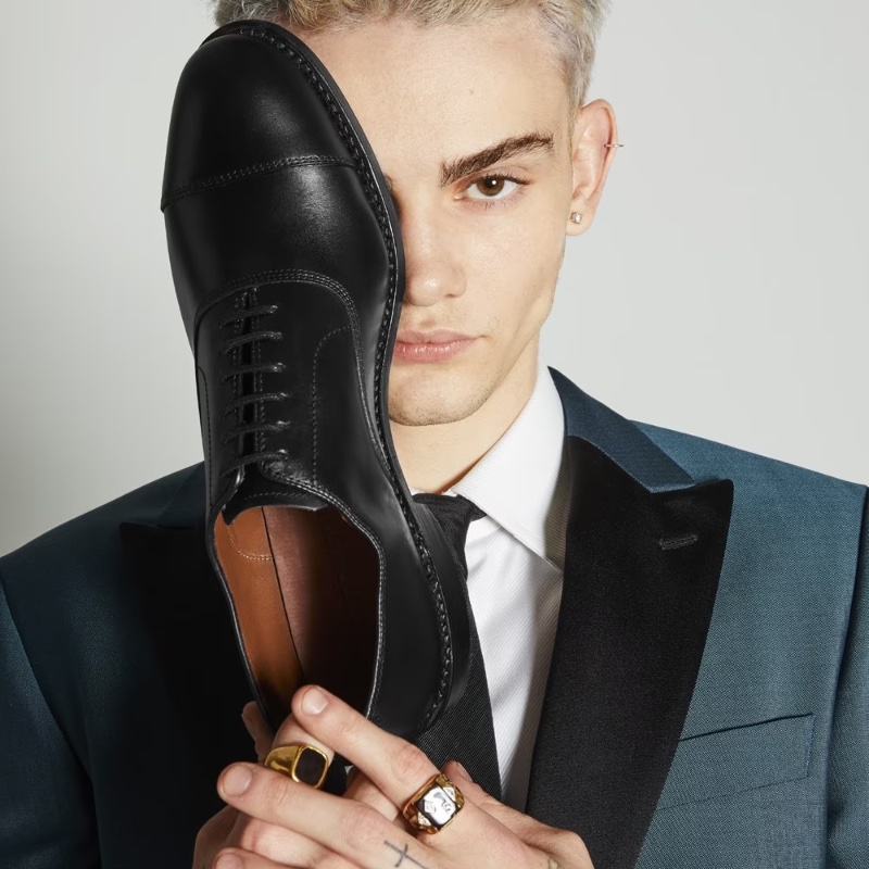 Allen Edmonds Park Avenue Cap-toe Oxford Dress Shoe Lifestyle » 12 Types of Dress Shoes for Men: Popular Styles to Wear Allen Edmonds Park Avenue Cap-toe Oxford Dress Shoe Lifestyle