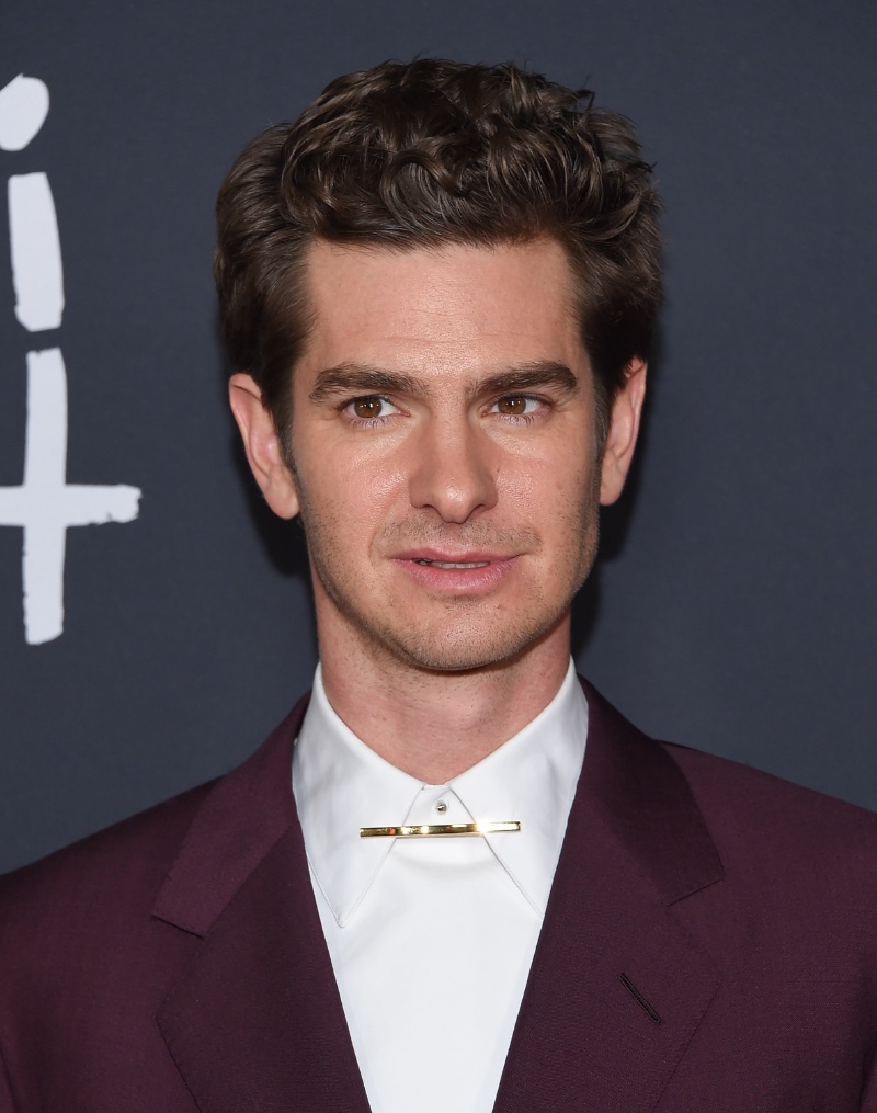 Andrew Garfield Collar Bar 2021