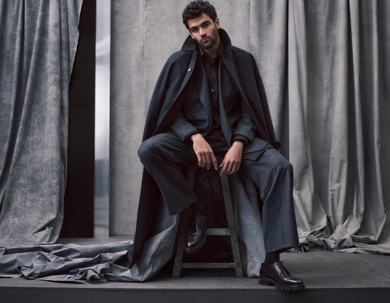 Matteo Berrettini is a chic vision for BOSS' fall-winter 2023 campaign.