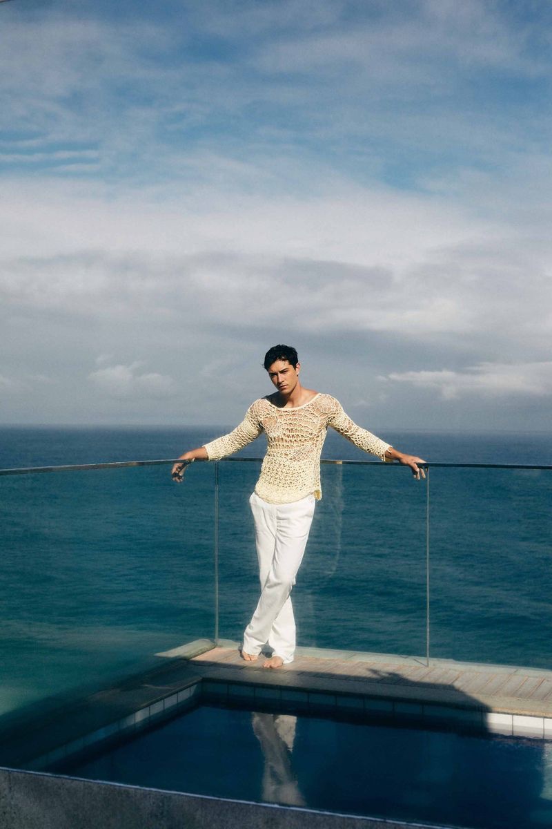 » Francisco Lachowski Embraces Beach Vibes for Numéro NL Francisco Lachowski Numero Netherlands 2023 003