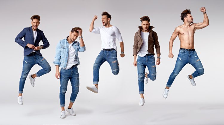How Should Jeans Fit Men Featured Image