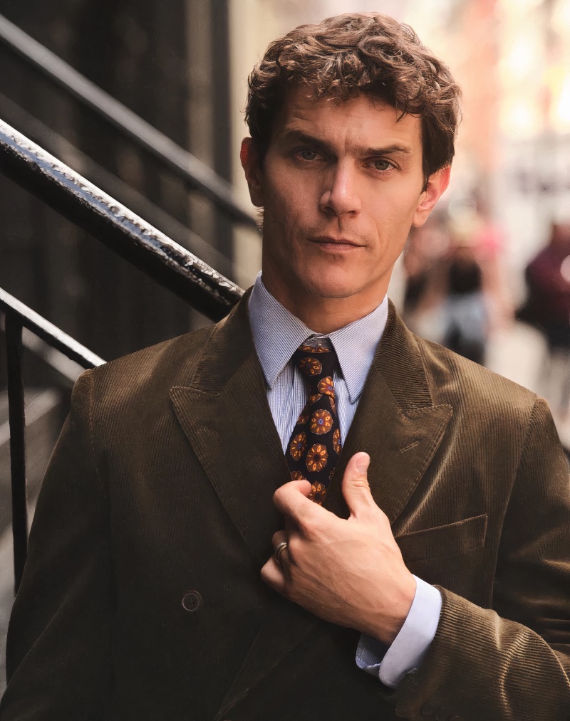 Connecting with J.Crew, Vincent LaCrocq sports a Kenmare Italian corduroy double-breasted suit with a Bowery dress shirt and a wool challis tie. » J.Crew Fall 2023: Classic Charm Arrives Connecting with J.Crew, Vincent LaCrocq sports a Kenmare Italian corduroy double-breasted suit with a Bowery dress shirt and a wool challis tie.