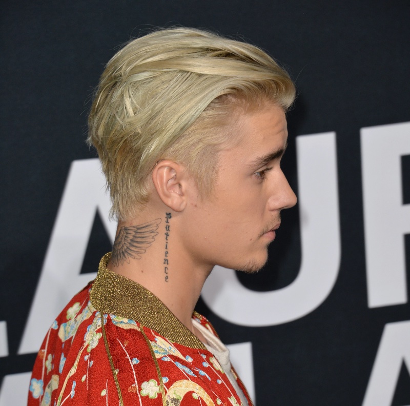 Justin Bieber Vertical Text Neck Tattoo Men 2016