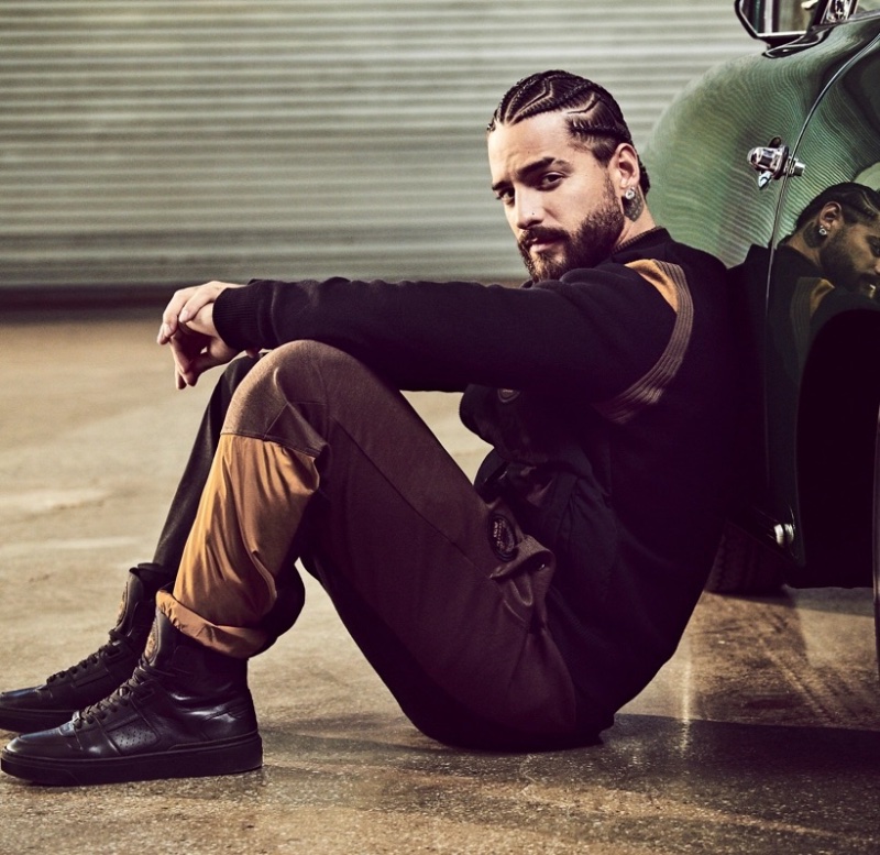 Reuniting with BOSS for fall-winter 2023, Maluma stars in the Porsche x BOSS campaign.