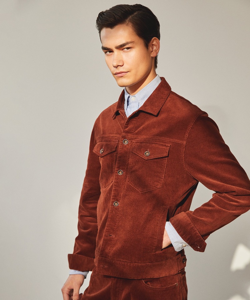 Add texture to your fall wardrobe with Todd Snyder's Dylan jacket in corduroy. Here, it's paired with a slim-fit Oxford shirt and Sanders x Todd Snyder Clive loafers. » Todd Snyder Fall 2023: New Arrivals Boast Transitional Style Add texture to your fall wardrobe with Todd Snyder's Dylan jacket in corduroy. Here, it's paired with a slim-fit Oxford shirt and Sanders x Todd Snyder Clive loafers.