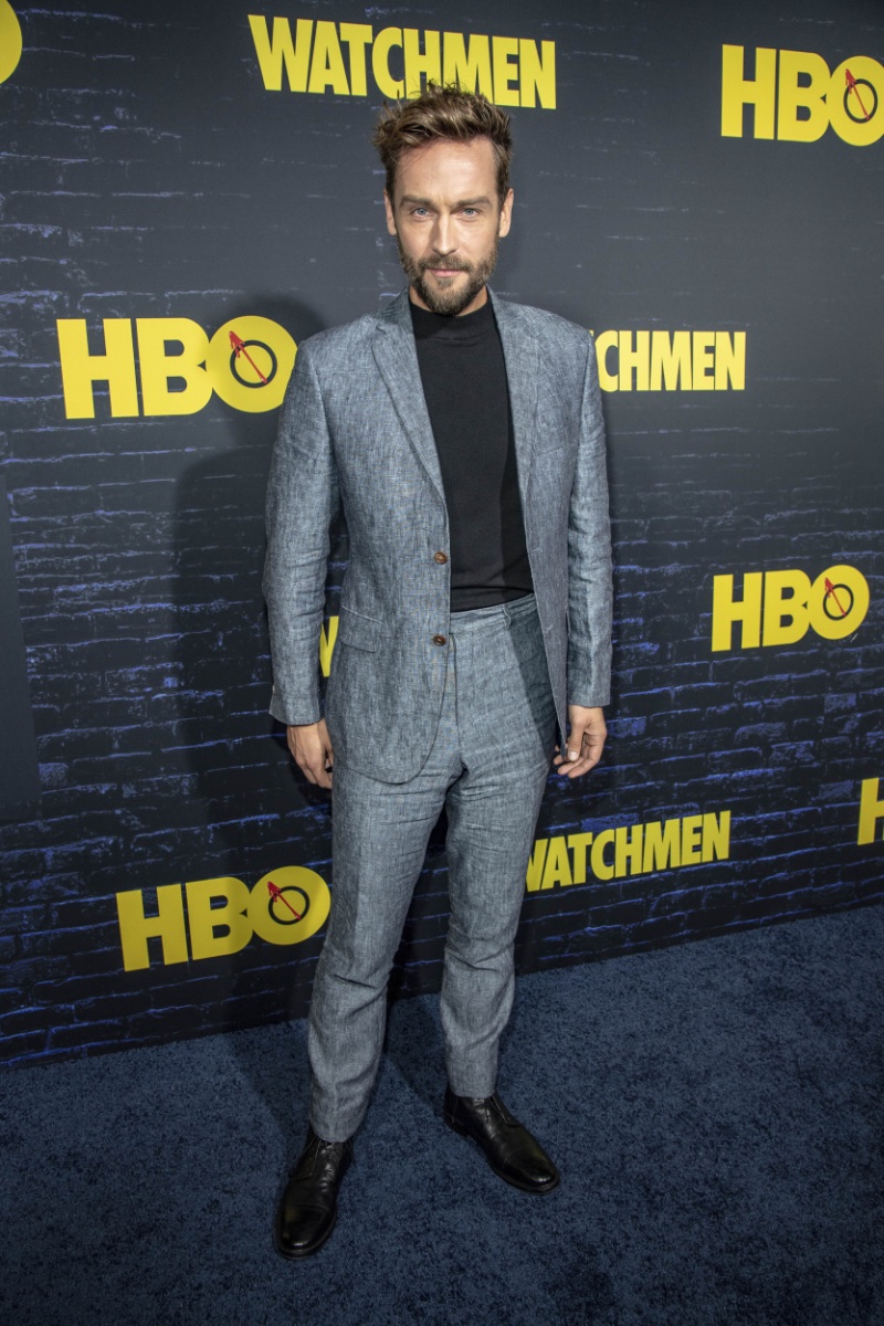 Tom Mison Linen Suit Mock Neck Sweater 2019