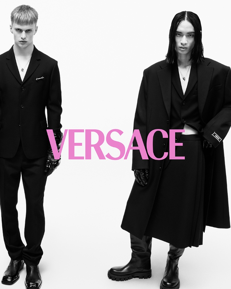 Mattias Akke and Donggyu Lee front Versace's fall-winter 2023 campaign. » Versace Fall 2023 Campaign: A Modern Declaration of Style Mattias Akke and Donggyu Lee front Versace's fall-winter 2023 campaign.