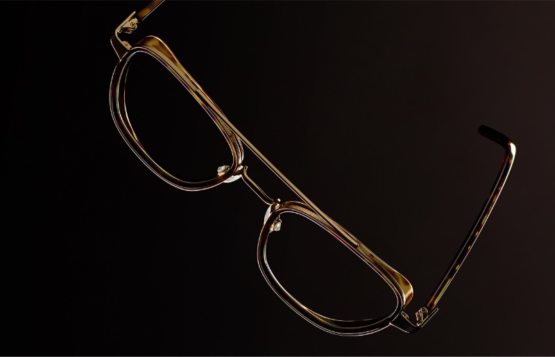 Warby Parker makes a grand statement with its Earle glasses in Cognac Tortoise with Polished Gold. » Warby Parker Circa Collection: The Old in the New Warby Parker makes a grand statement with its Earle glasses in Cognac Tortoise with Polished Gold.