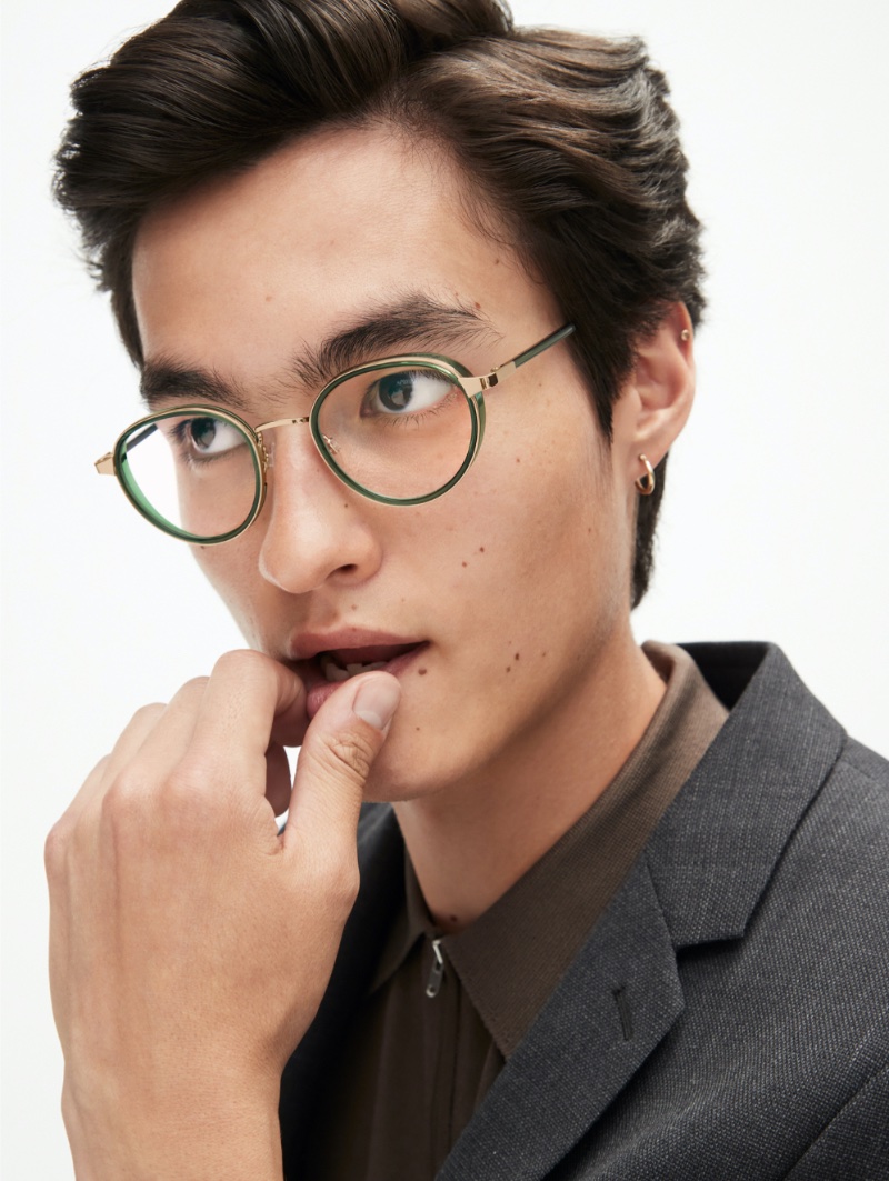 Douglas Dillon wears Warby Parker's Nestor glasses in Nori Crystal with Polished Gold. » Warby Parker Circa Collection: The Old in the New Douglas Dillon wears Warby Parker's Nestor glasses in Nori Crystal with Polished Gold.