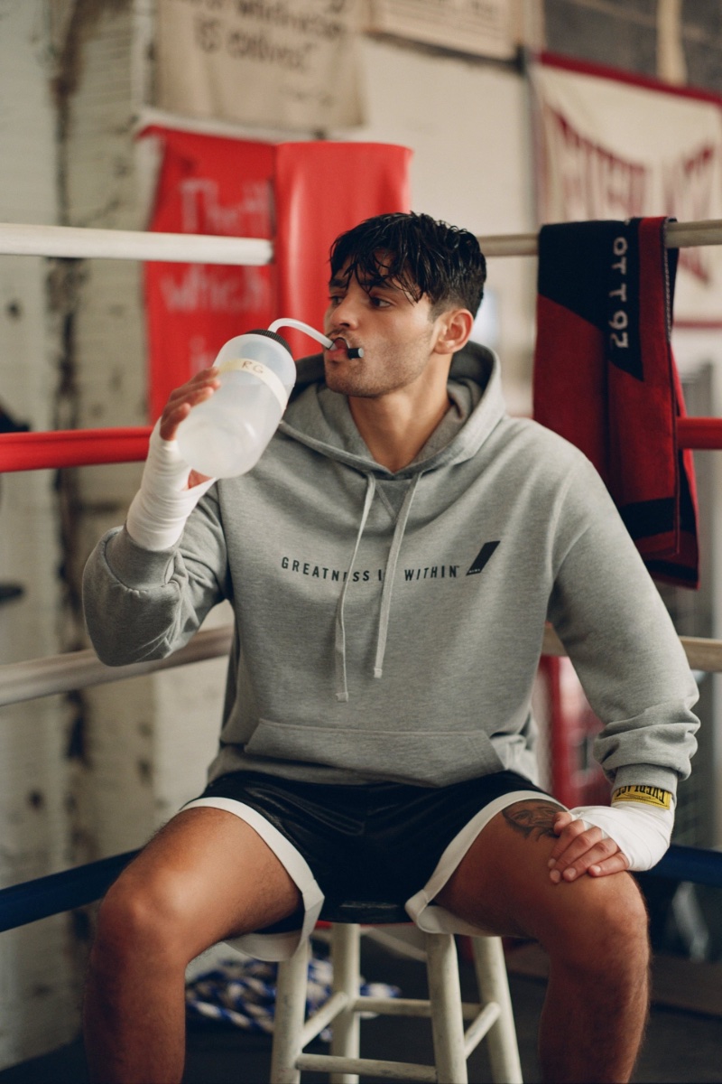 American professional boxer Ryan Garcia rehydrates in a look from the Zara x Everlast capsule collection.