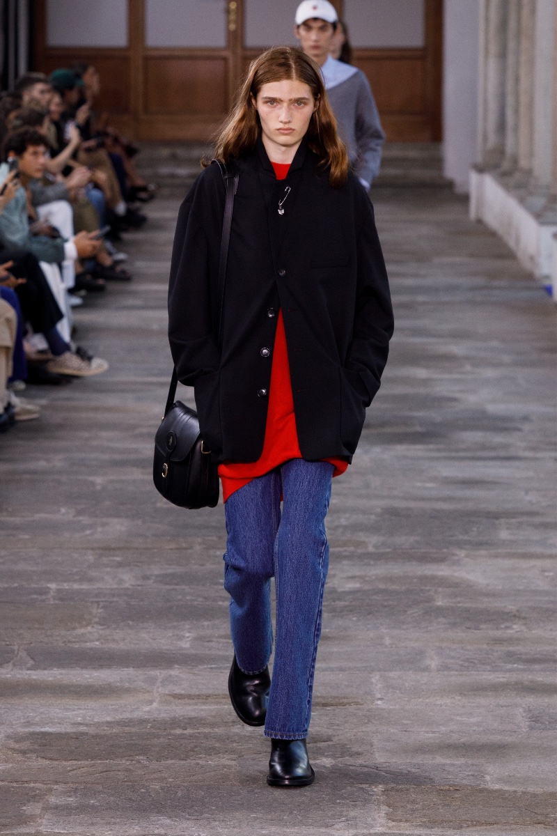 » Bally Spring 2024: Sartorial Contrasts of Harmony Bally Spring Summer 2024 Collection Men 005