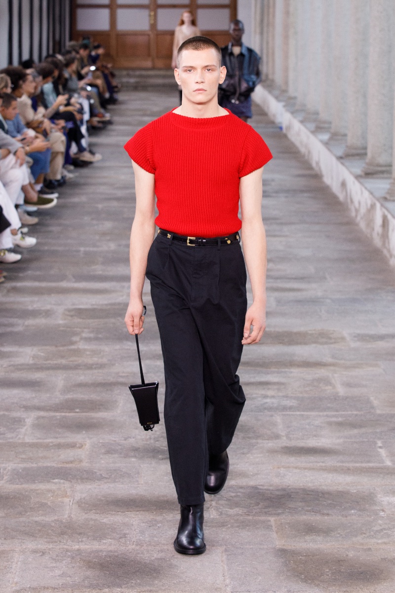 » Bally Spring 2024: Sartorial Contrasts of Harmony Bally Spring Summer 2024 Collection Men 014