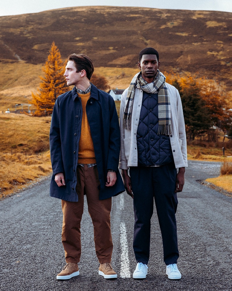 Models Anatol Modzelewski and Grace Musase front Barbour's fall-winter 2023 outing. » Barbour Fall 2023: Embracing Scottish Heritage Models Anatol Modzelewski and Grace Musase front Barbour's fall-winter 2023 outing.
