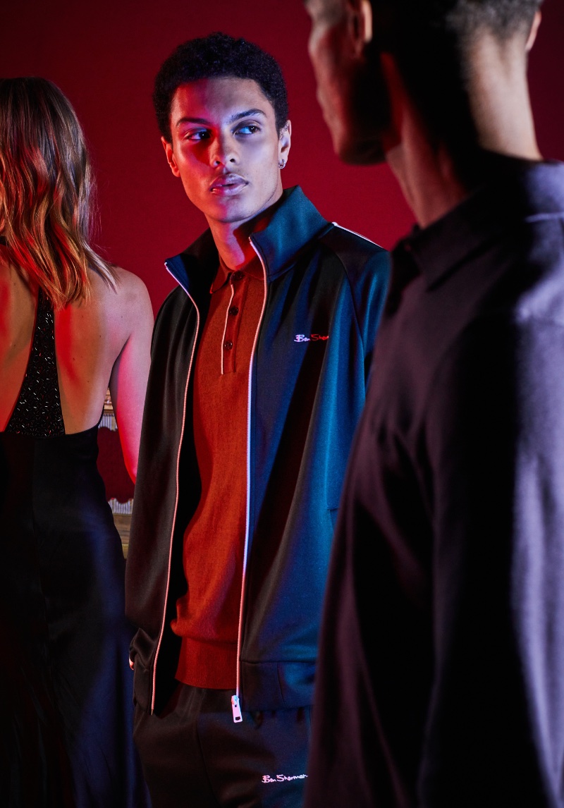 Tom Curtis sports a tracksuit with a polo for the fall-winter 2023 Ben Sherman Signature campaign. » Ben Sherman Signature Ad Sets the Stage for a Nostalgic Fall Tom Curtis sports a tracksuit with a polo for the fall-winter 2023 Ben Sherman Signature campaign.