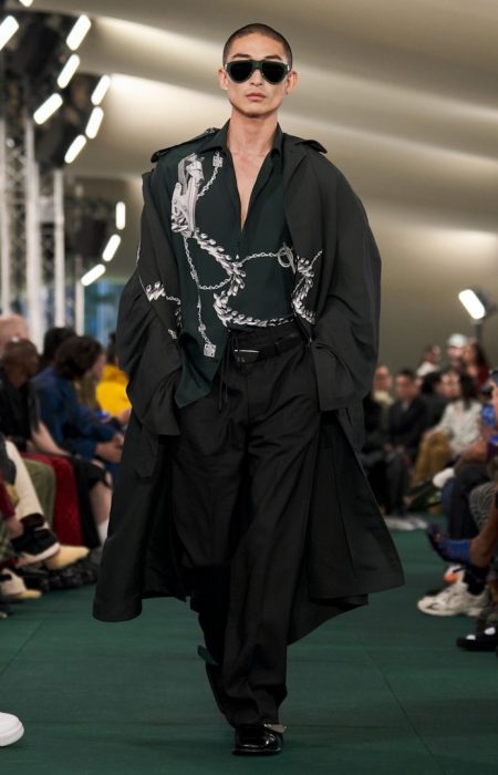 Burberry Spring 2024: Chain Reaction, The New Heritage