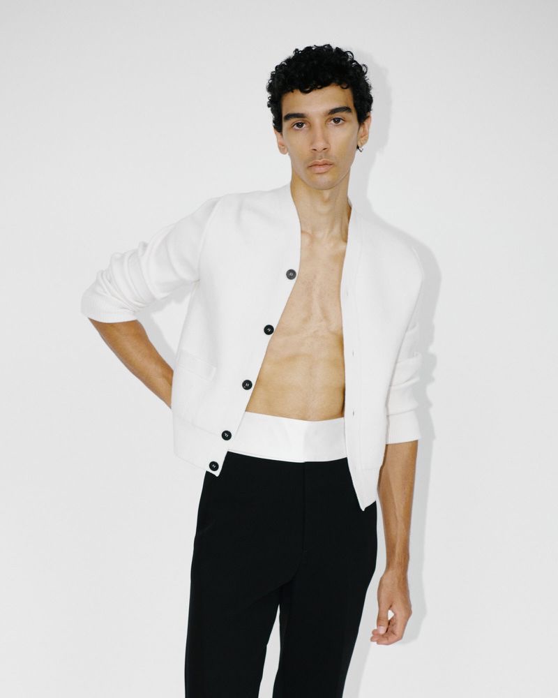 » Callum Stoddart Dons Sharp Styles for Le Mile Magazine Callum Stoddart 2023 Le Mile Magazine Editorial 002