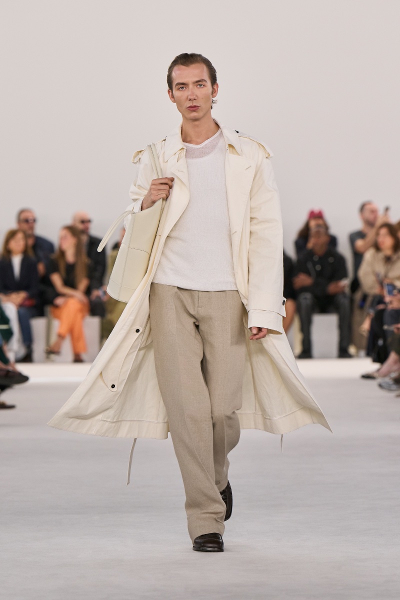 » Ferragamo Spring 2024: The Beauty of Tension & Ease Ferragamo Spring Summer 2024 Collection Men 009