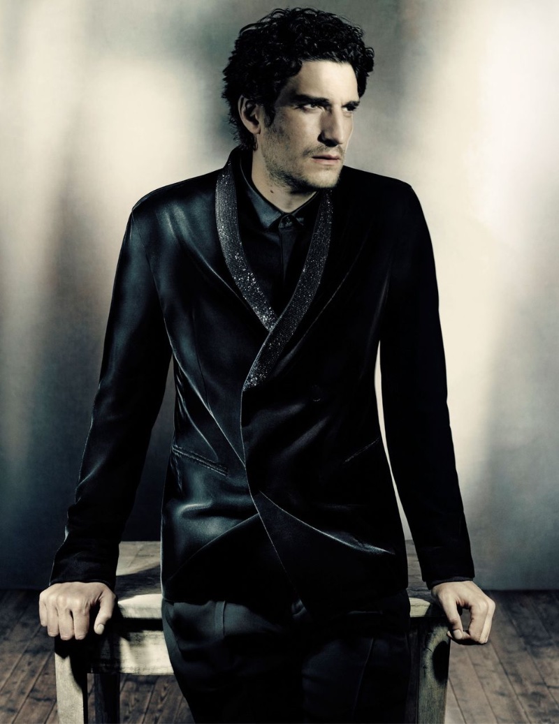 Louis Garrel dons an evening number for Giorgio Armani's fall-winter 2023 campaign.