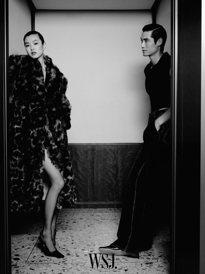 » Hao Yun Xiang Exudes Modern Luxury for WSJ. Magazine China Hao Yun Xiang 2023 WSJ Magazine China 002