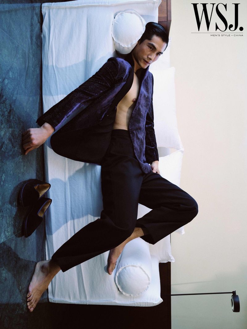 » Hao Yun Xiang Exudes Modern Luxury for WSJ. Magazine China Hao Yun Xiang 2023 WSJ Magazine China 009