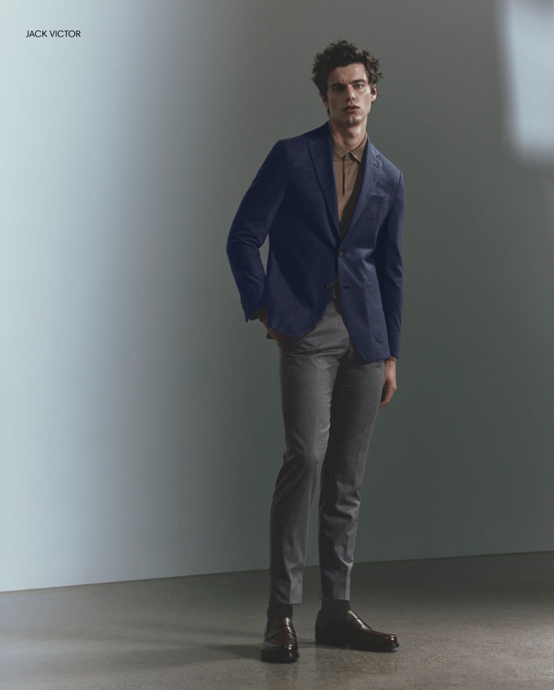 Donning slim-fit tailoring, Pablo Kaestli sports a Jack Victor look. » Holt Renfrew Proposes Fall 2023 Style with Proven Essentials Donning slim-fit tailoring, Pablo Kaestli sports a Jack Victor look.