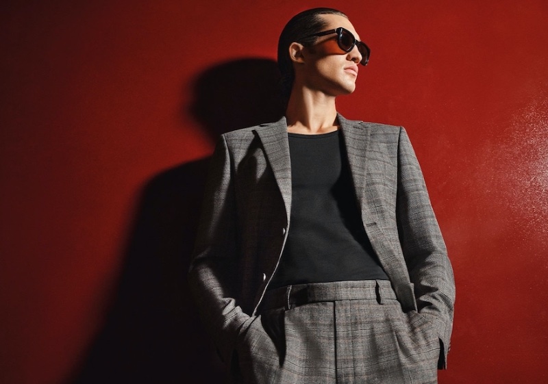 » JOOP! Fall 2023 Campaign: Parisian Enchatment JOOP Fall Winter 2023 Campaign 005