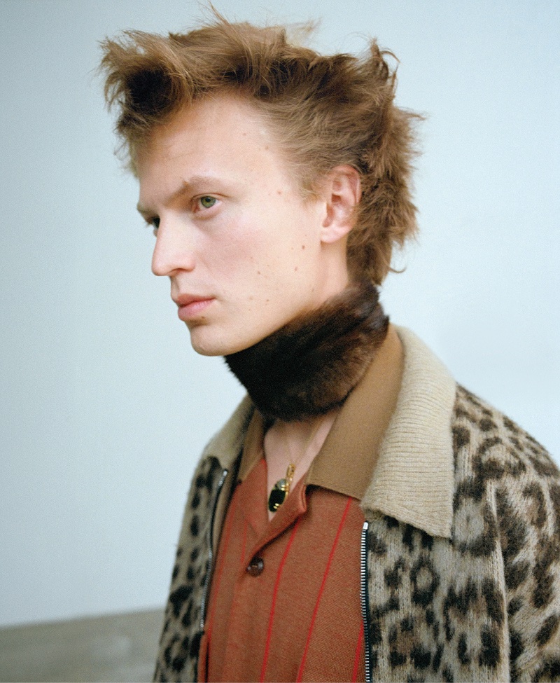 » Jonas Glöer Rocks Bold Fall Style for WSJ. Magazine Jonas Gloer 2023 Editorial WSJ Magazine 004