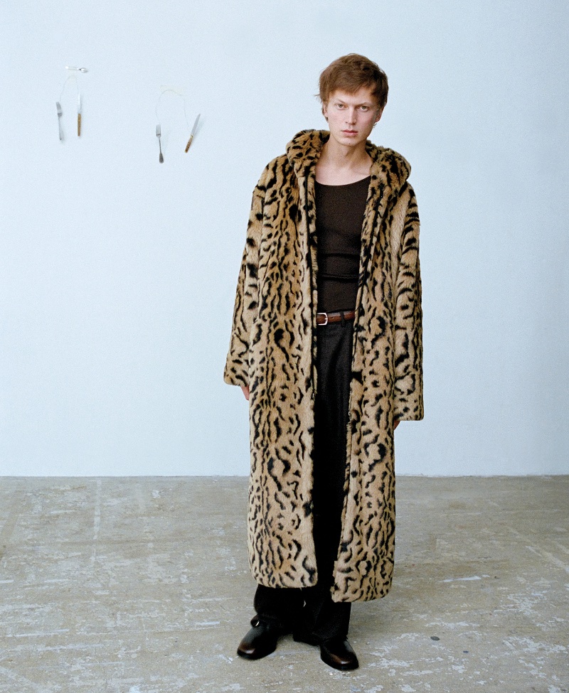 » Jonas Glöer Rocks Bold Fall Style for WSJ. Magazine Jonas Gloer 2023 Editorial WSJ Magazine 005