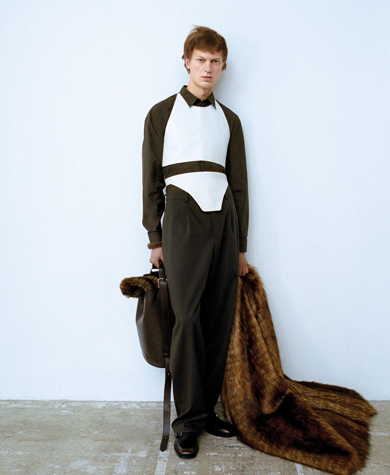 » Jonas Glöer Rocks Bold Fall Style for WSJ. Magazine Jonas Gloer 2023 Editorial WSJ Magazine 010