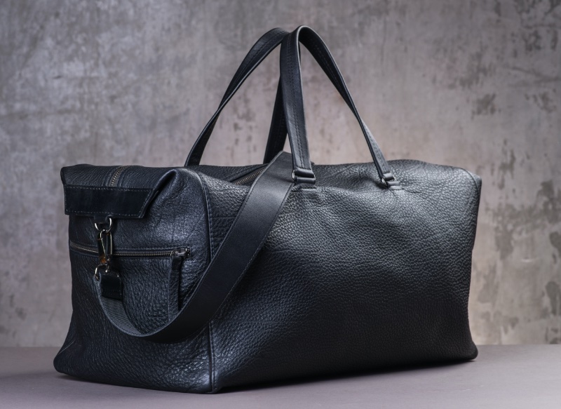 Leather Duffel Bag » Beyond the Suitcase: Curating a Business Wardrobe on the Go Leather Duffel Bag