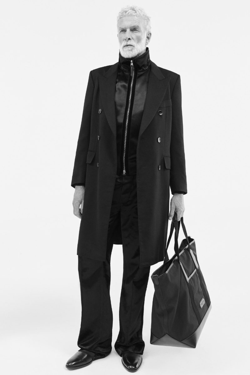 Carlos Blanco wears Tom Ford for Mytheresa's fall-winter 2023 campaign. » Mytheresa Explores Modern Fashion with Fall 2023 Campaign Carlos Blanco wears Tom Ford for Mytheresa's fall-winter 2023 campaign.