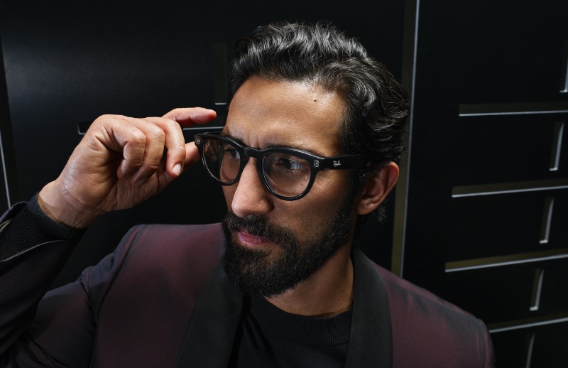 Kirk Newmann sports Ray-Ban Meta glasses. » Ray-Ban Meta Collection: The Future of Eyewear Kirk Newmann sports Ray-Ban Meta glasses.