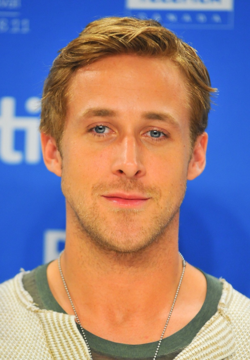 Ryan Gosling Textured Ivy League Hairstyle 2011
