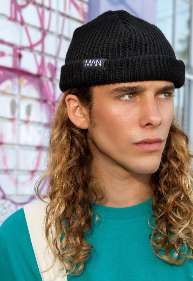 Skater Style Beanie boohooMAN » Skater Style: Nail Skate Fashion for the Perfect Look Skater Style Beanie boohooMAN
