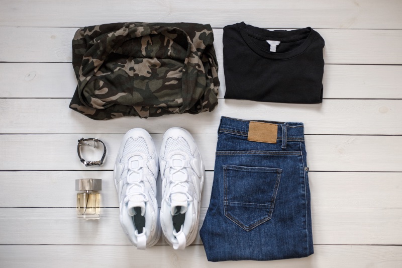 White Sneakers Outfit Men