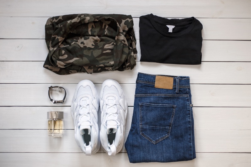 White Sneakers Outfit Men » Sculpted Physique, Refined Style: Tips for the Gym-Devoted White Sneakers Outfit Men