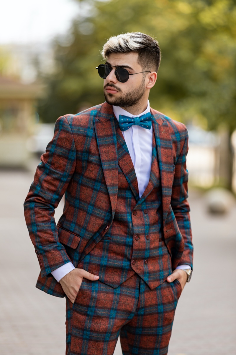 Bold Print Men Suit