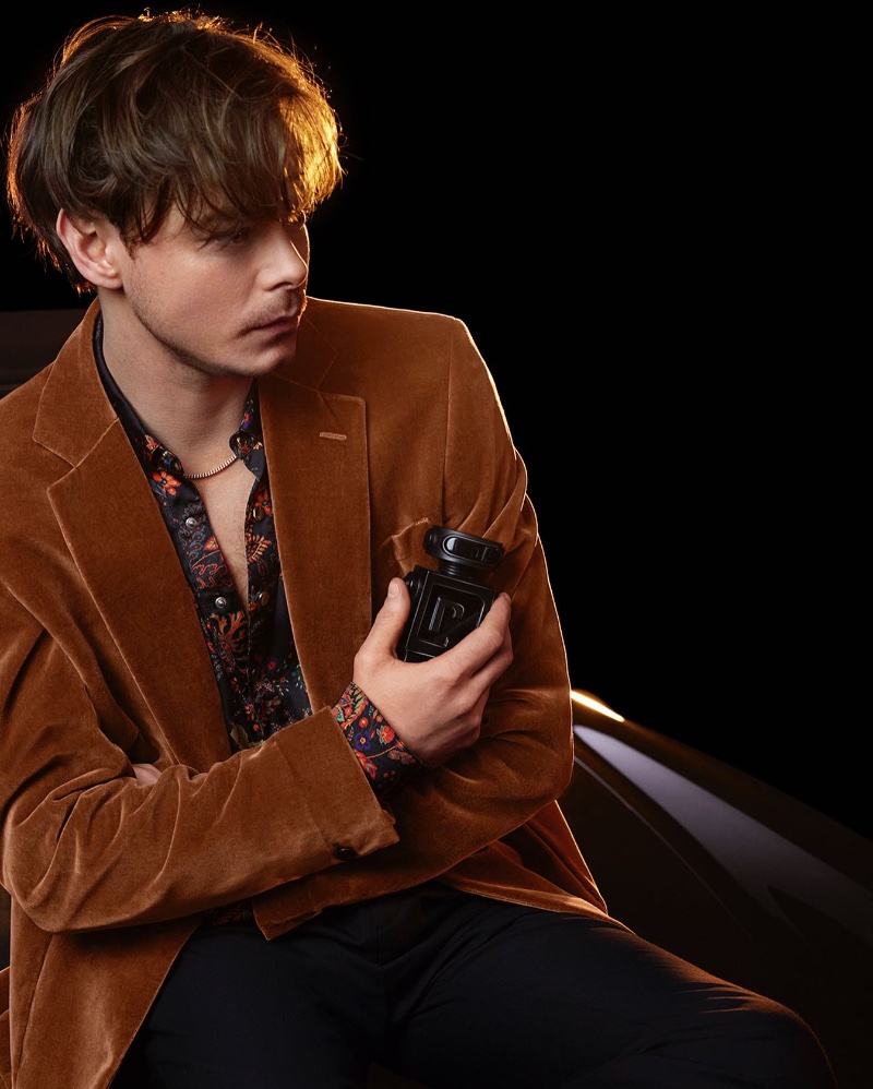 Rabanne enlists Charlie Heaton as the star of its Phantom Parfum ad campaign. 