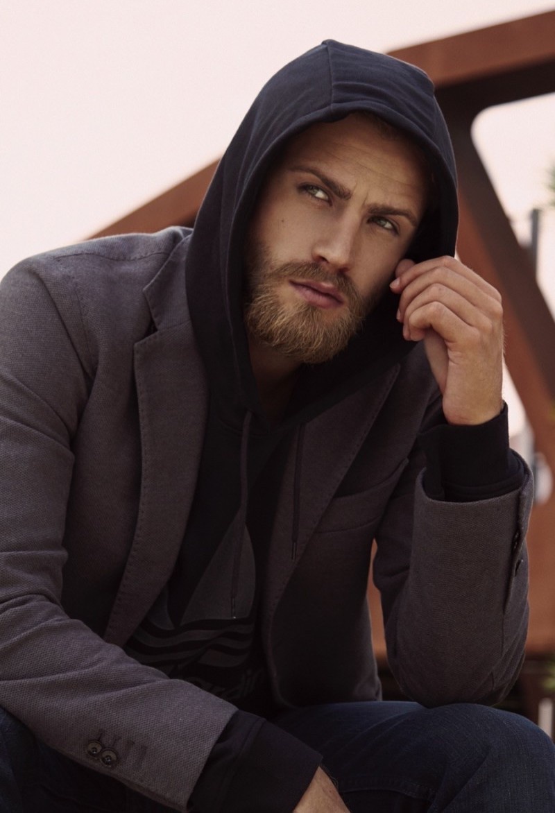 Hoodie Sports Coat Outfit Men » How to Style a Hoodie Outfit: Mastering Timeless Pairings Hoodie Sports Coat Outfit Men