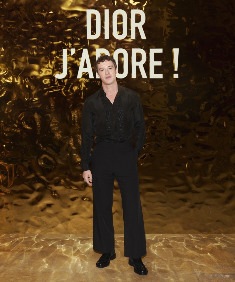 Joseph Quinn wears an all-black look from Dior Men. 