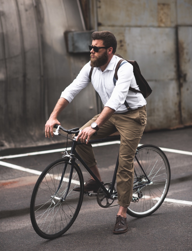 Cycling to Work Navigating the Challenges The Fashionisto